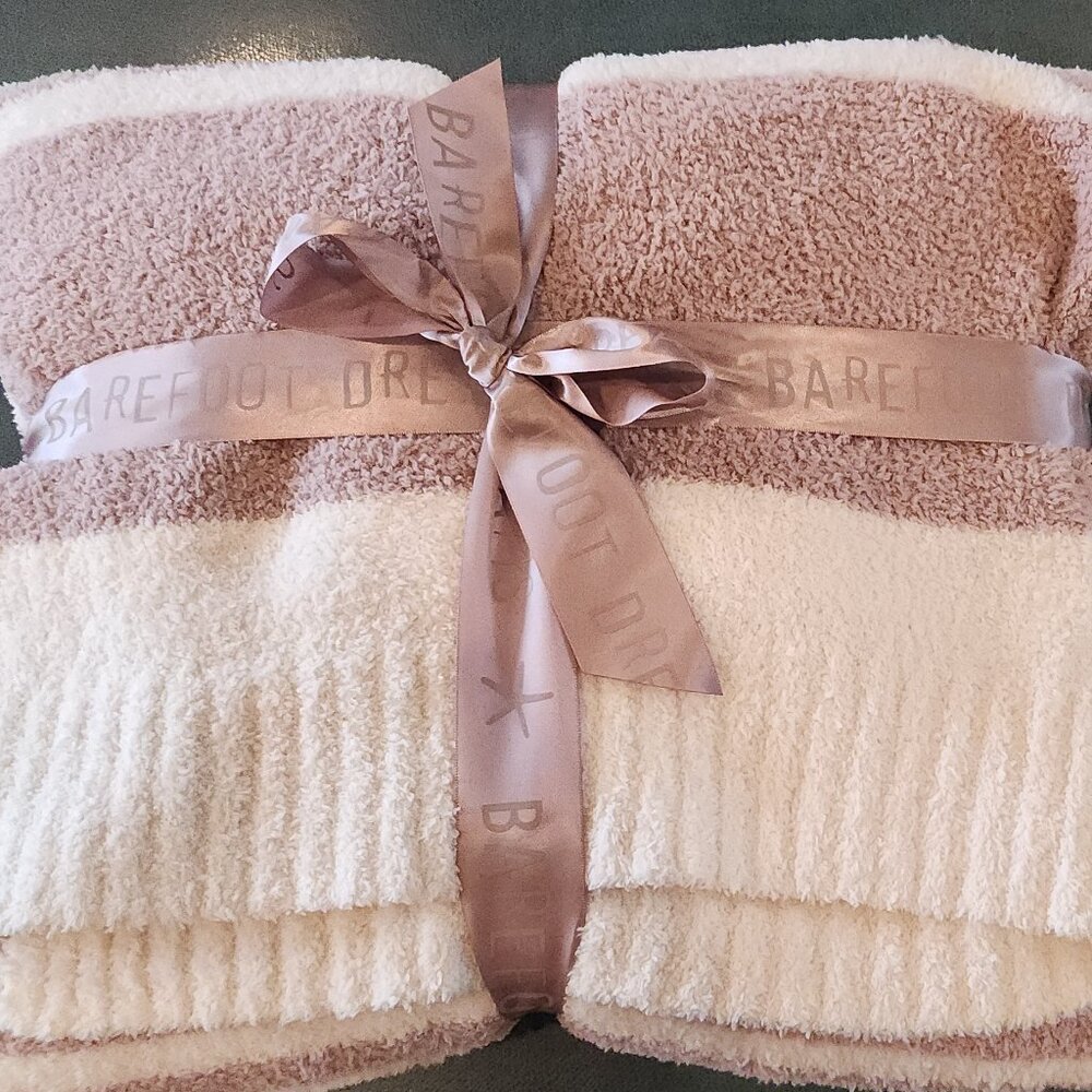 Barefoot Dreams Cozy Chic Stripe Border Blanket 45x60